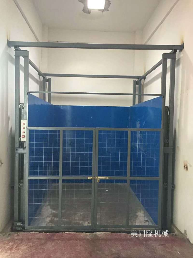 厦门导轨式升降货梯价格